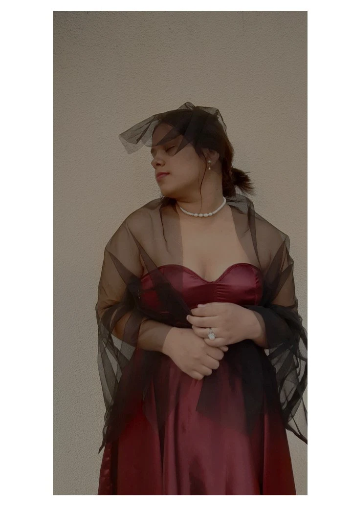 Couture garment — page 1
